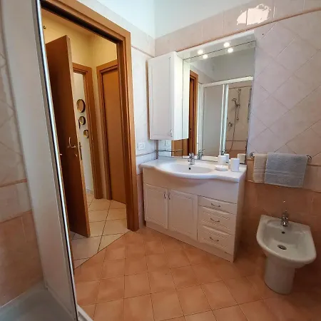 Elegante Bilocale A Pochi Passi Dal Mare Apartamento